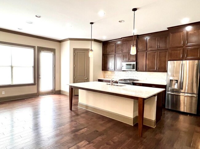 Photo - 1788 Stephanie Trail NE