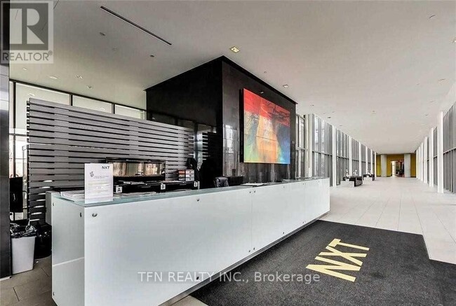 Photo - 105 The Queensway Unité 1005