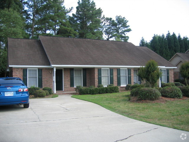 Building Photo - 2004 Tudor St Rental