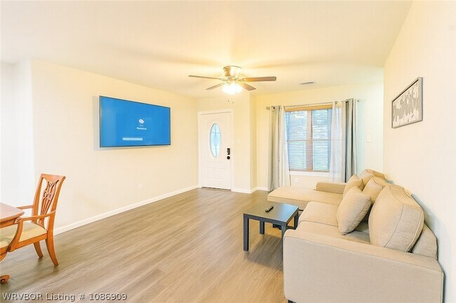 Photo - 3417 S 66th St