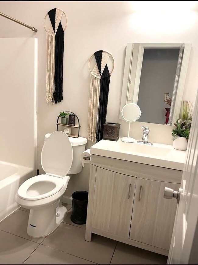 Photo - 3120 Creedon Dr Unit A: Room #1