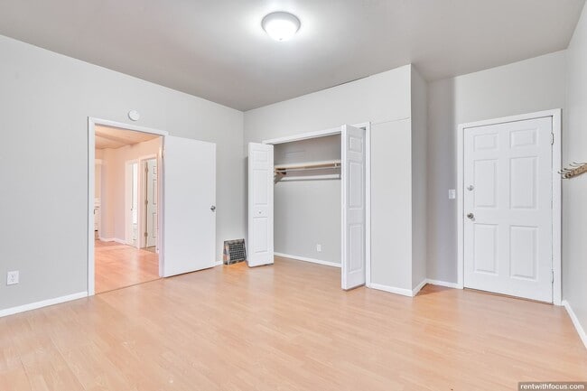 Photo - 645 5th St Unit 645