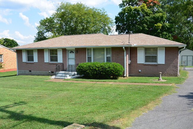 Photo - 1936 Valley Park Dr House