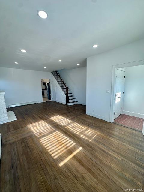 Photo - 661 E Olive St