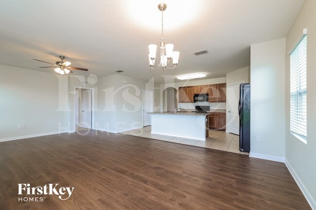 Photo - 908 Chanler Dr