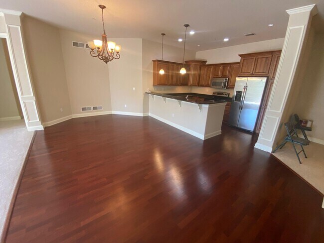 Photo - 19045 Thomson Dr