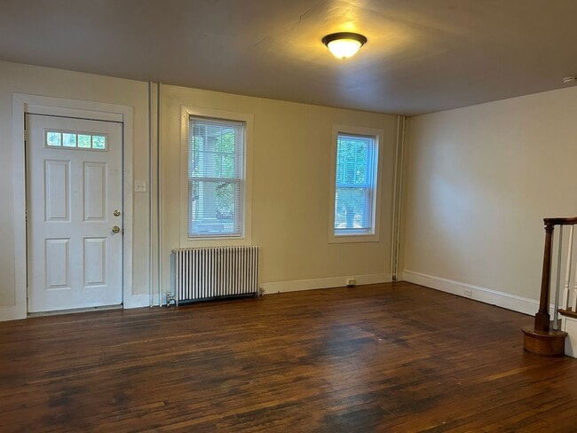 Photo - Beautiful 3 Bedroom End of Row Townhome in...