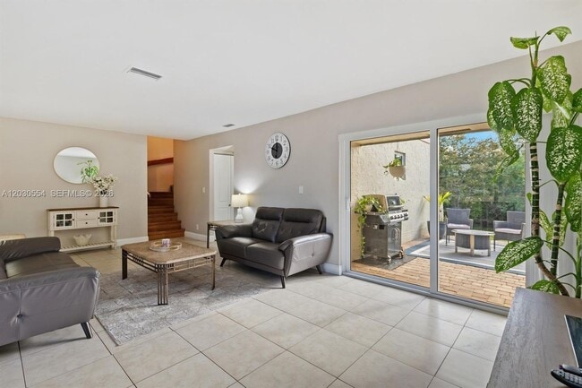 Photo - 4119 Coral Springs Dr