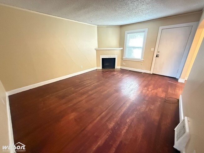 Photo - 211 S 16th Ave Unit 211