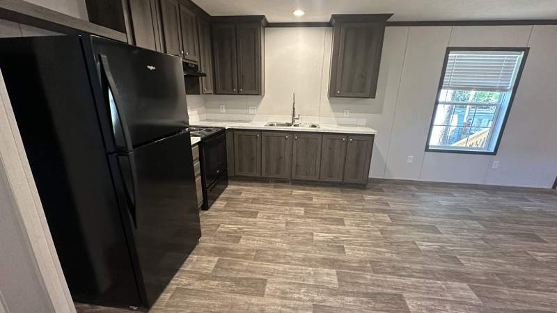 Photo - 43 Pine Path Ln