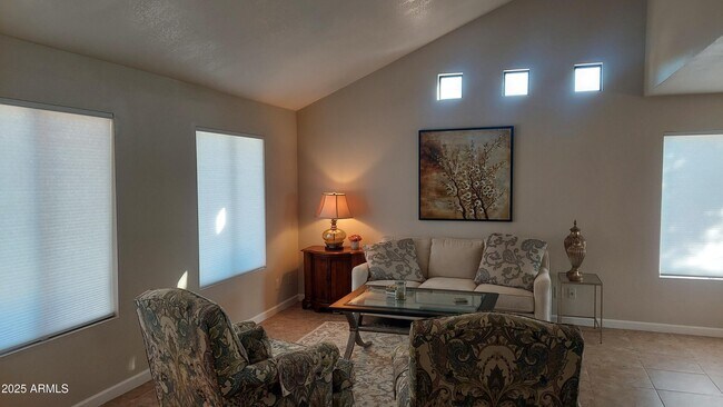 Photo - 459 E Marigold Ln