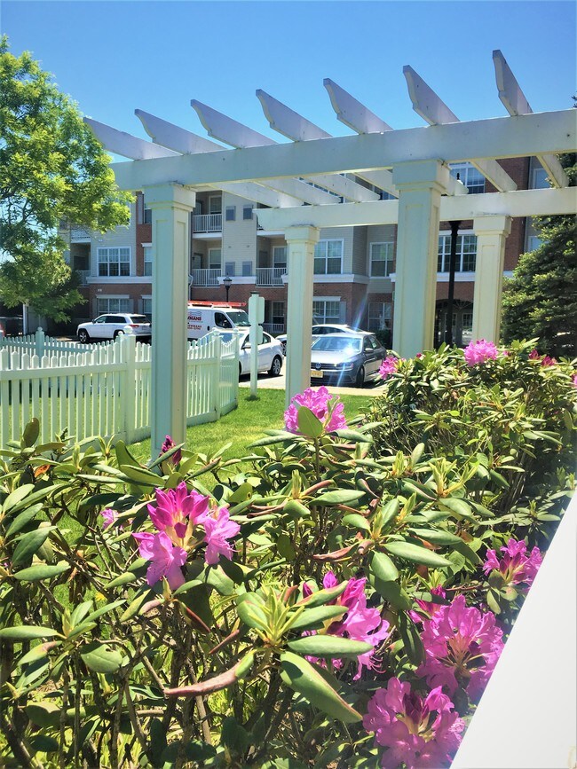 The Highlands at Morris Plains Apartments For Rent in Morris Plains, NJ