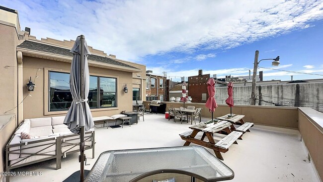 Photo - 18 Broad St Unit 3