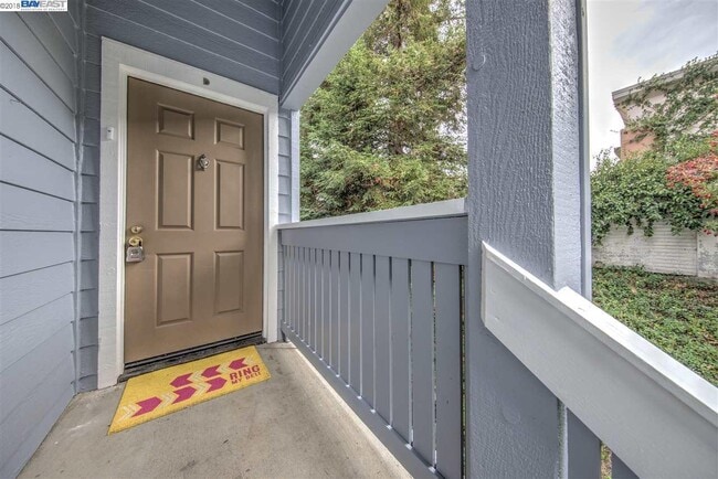 Building Photo - 7114 Cross Creek Cir Unit D