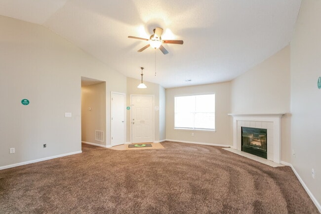 Photo - 280 Harts Ford Way