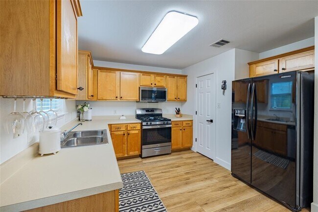 Photo - 1130 Sundrop Pl