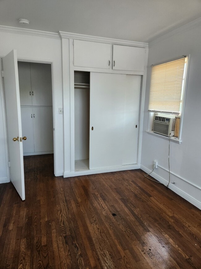 Photo - 767 W 90th St Unidad 767 W. 90th Street