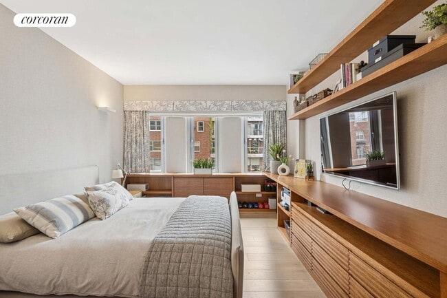 Photo - 200 E 62nd St