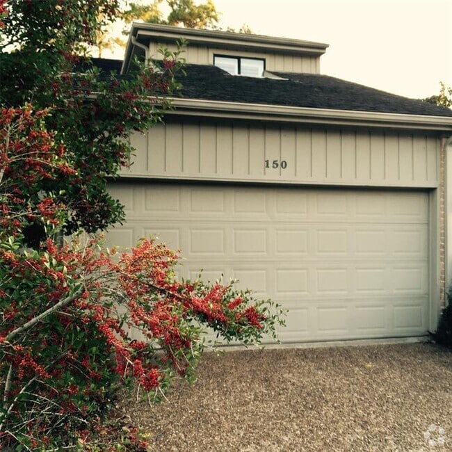 Building Photo - 12625 Memorial Dr Unit 150 Rental