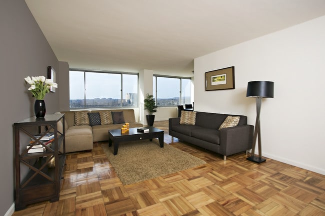 The Park View At 320