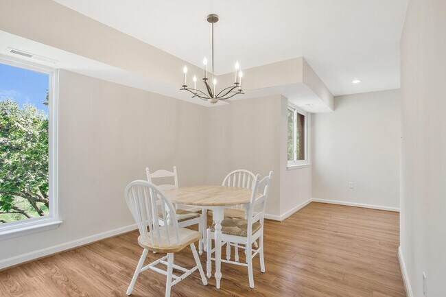 Photo - Coming Soon! 2 bedroom condo in Annapolis! Unidad 10