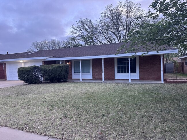 Building Photo - 2118 Westbrook Ave