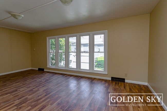 Photo - 1925 W Jackson St Unit 2