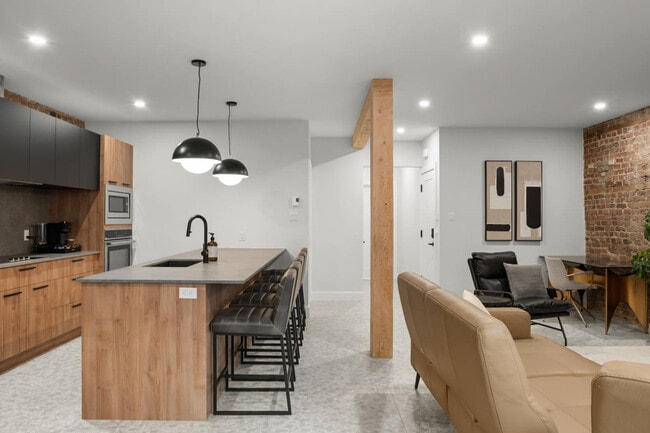 Building Photo - 4268 QC-335