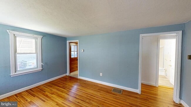 16 Patapsco Rd