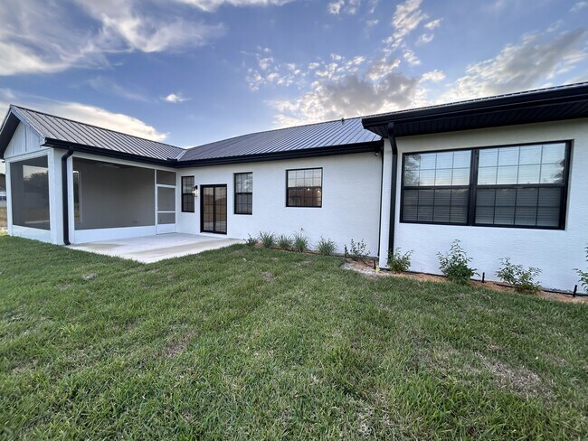 Photo - 3915 Rodeo Dr N