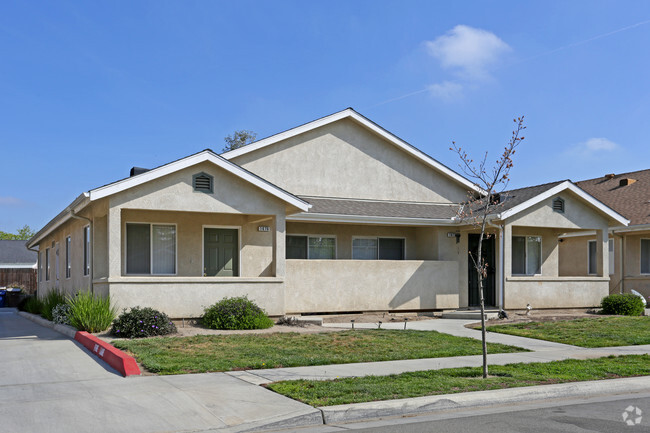 Building Photo - The Villas at Westgate Rental