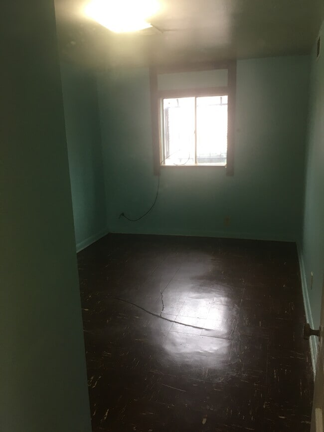 Photo - 151 W 4th Ave Unit 7