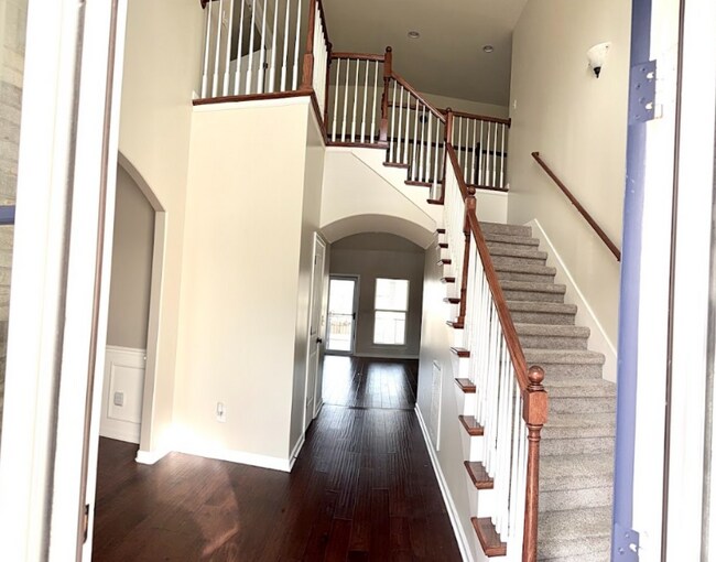 Photo - 1006 Kyle Rd