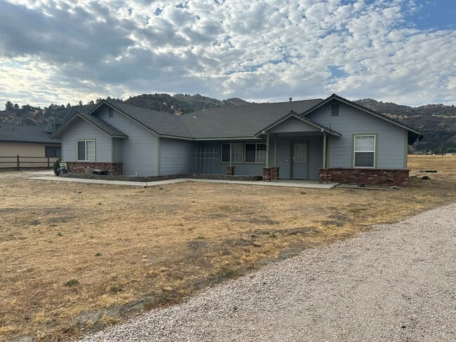 Photo - Coming Soon! In Bear Valley Springs! 3+2 p...