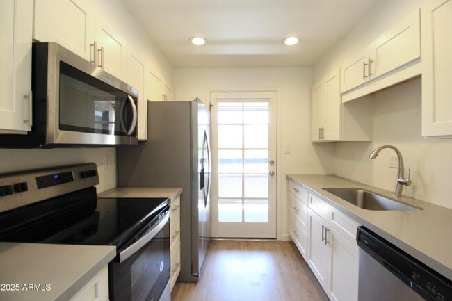 Photo - 5998 N 78th St