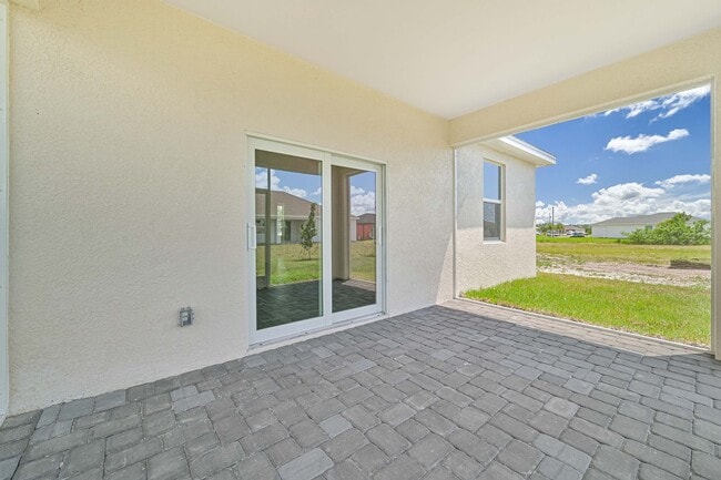 Photo - ** 3 + Den Home in NW Cape ~ 2 Car Garage **