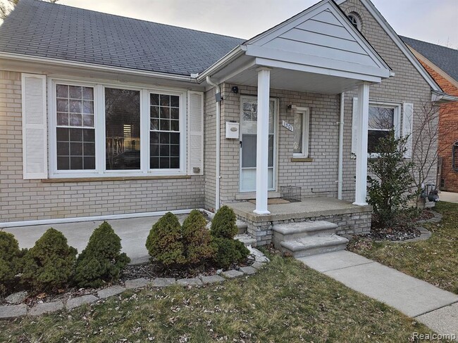 Photo - 1501 Silvery Ln
