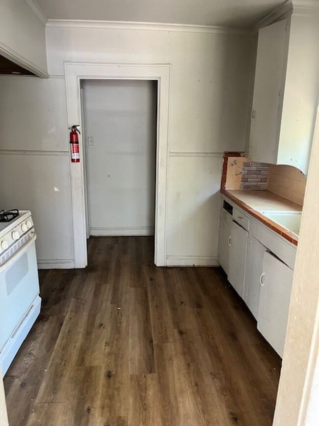 Photo - Classic 2 Bedroom Home