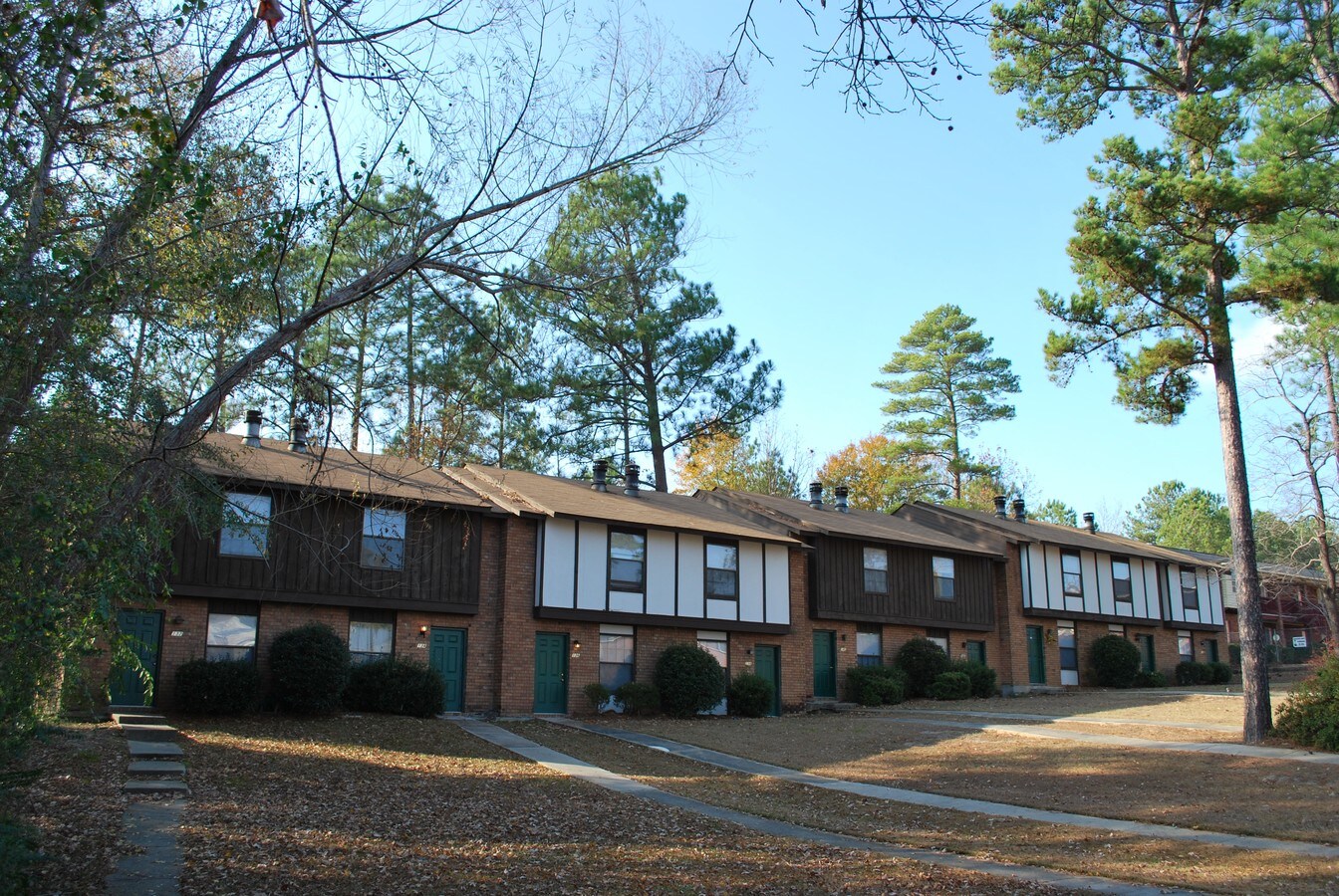 Brookwood Apartments - Brookwood Apartments