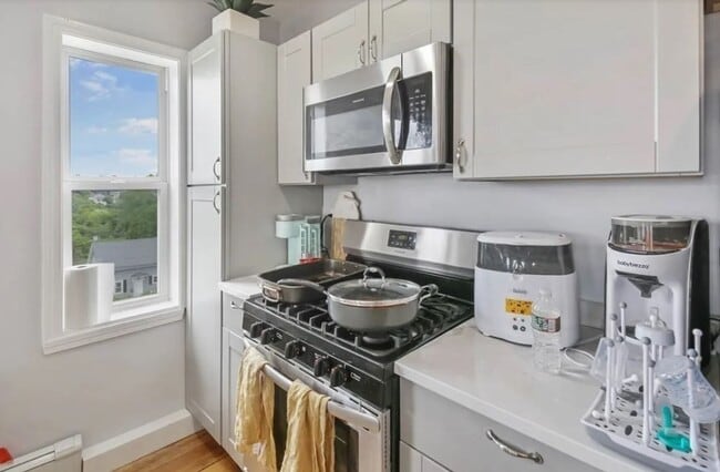 Photo - 30 Hemans St Unit 2