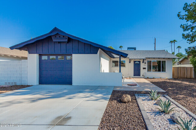 Building Photo - 8413 E Orange Blossom Ln Rental