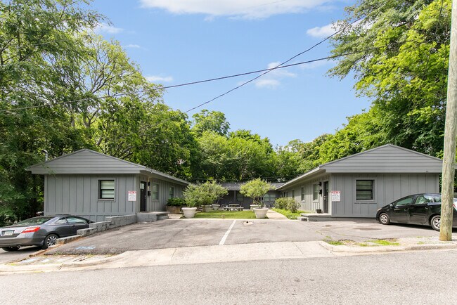 Building Photo - The Ritz Rental