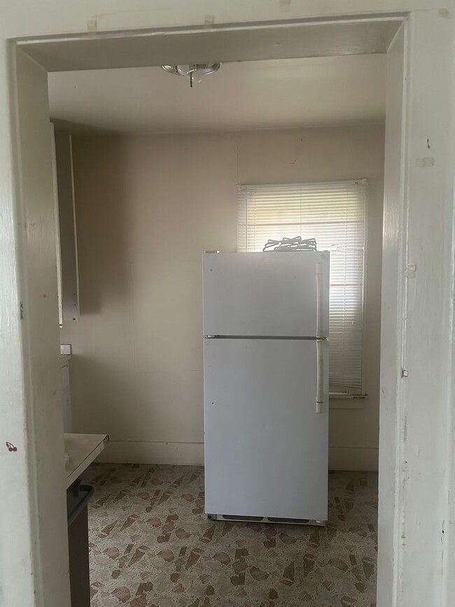 Building Photo - 1490 S Custer Rd Unit 2