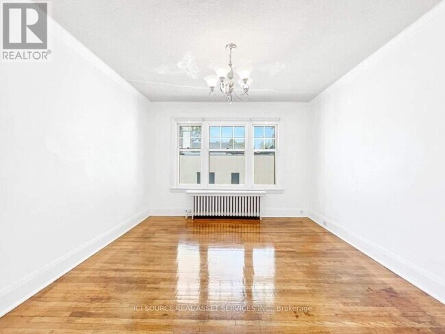 Photo - 12 Kendal Ave