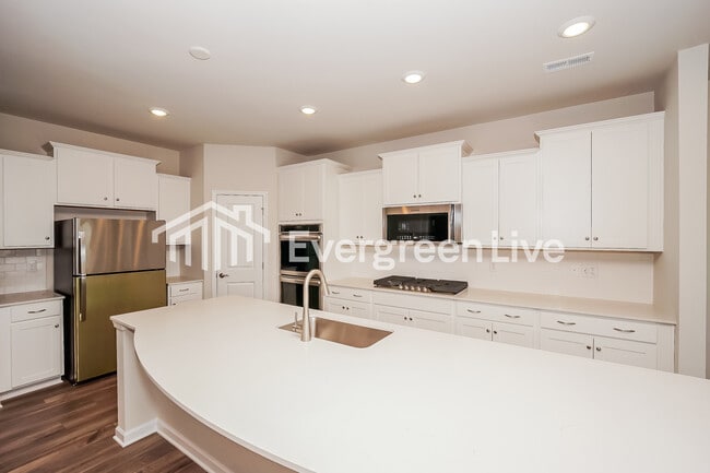 Photo - 6508 Fairfax Ct