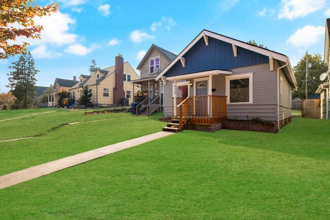 Photo - 4116 S Thompson Ave Unit Fully Furnished Home