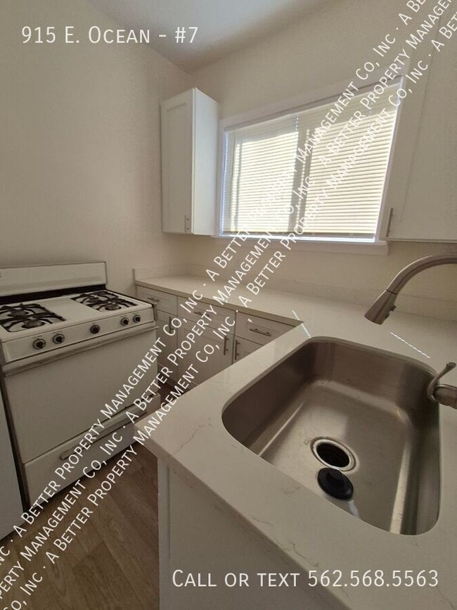 Photo - 915 E. Ocean-#7 Unidad #7