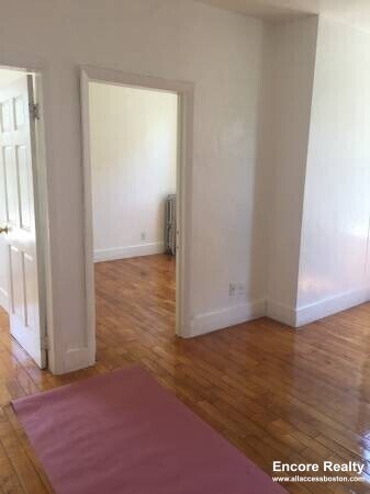 Photo - 8 Adella Pl Unit 8