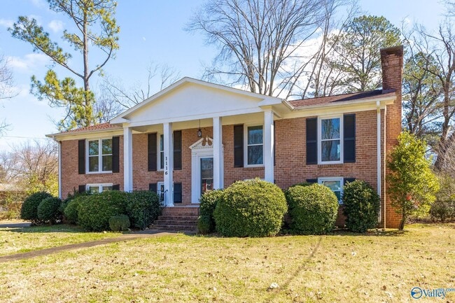 Photo - 1116 Tyler Rd NW