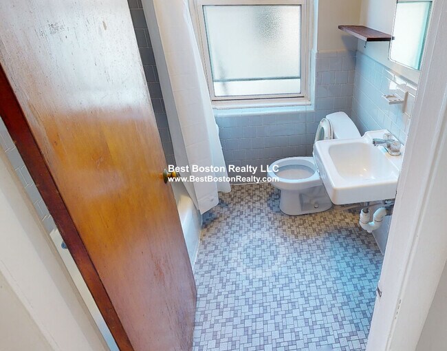 Photo - 5 Elmer St Unit 2